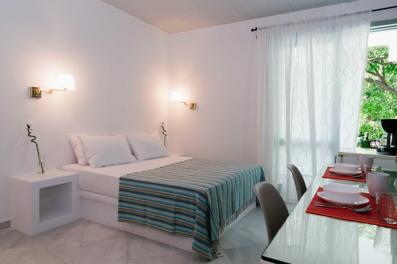 Aparthotel Alkithea Adamantas  Exterior foto