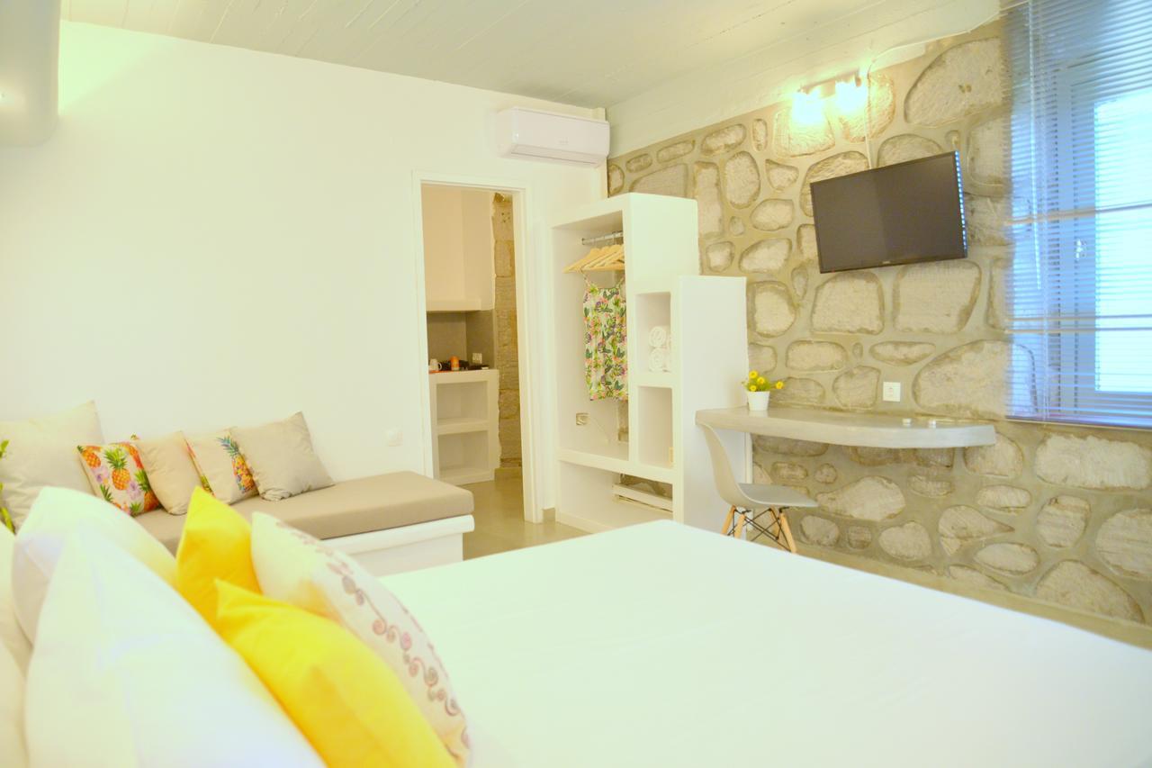 Aparthotel Alkithea Adamantas  Exterior foto